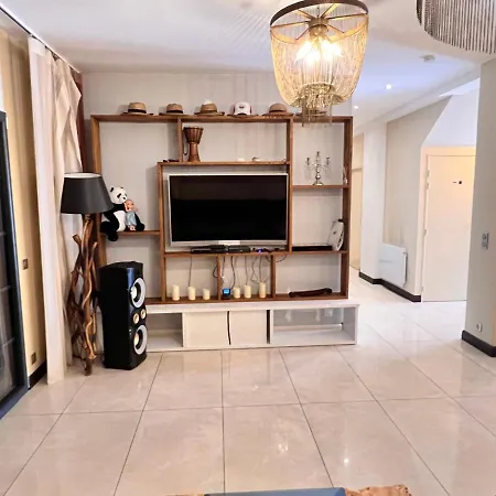 Paris Luxury - Cdg Aeroport فندق مبيت وإفطار