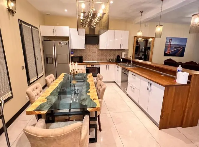 Paris Luxury - Cdg Aeroport